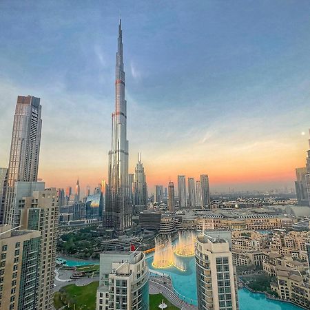 Prestige Living 2Br With Full Burj Khalifa And Fountain View By Auberge Dubaj Kültér fotó