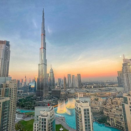Prestige Living 2Br With Full Burj Khalifa And Fountain View By Auberge Dubaj Kültér fotó